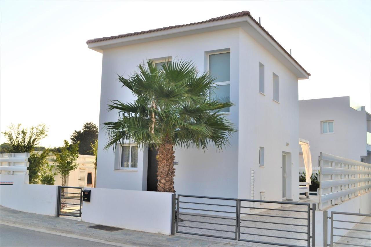 VILLA KOLIBRI cd1 MYTHICAL SANDS RESORT Paralimni Exterior foto