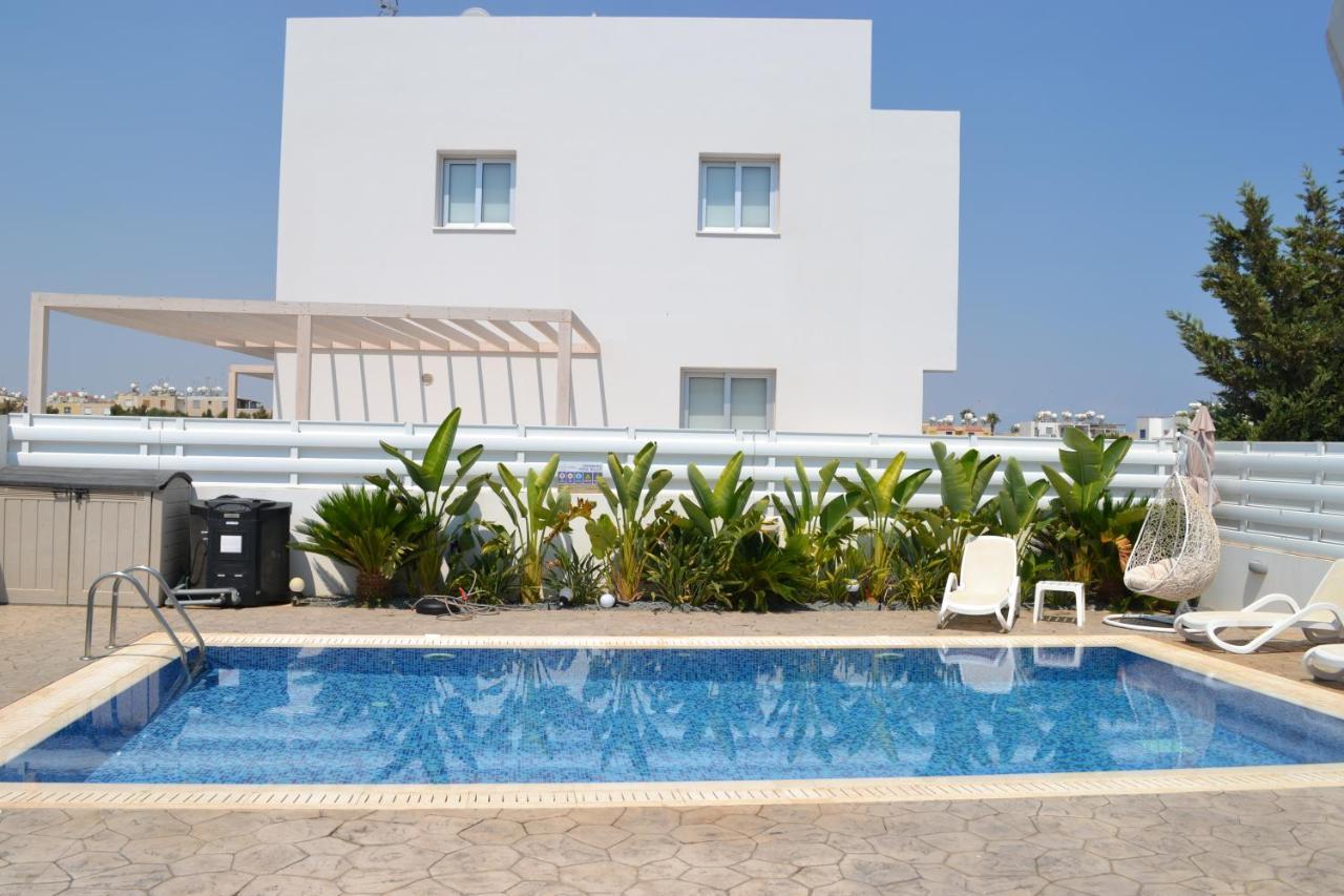 VILLA KOLIBRI cd1 MYTHICAL SANDS RESORT Paralimni Exterior foto